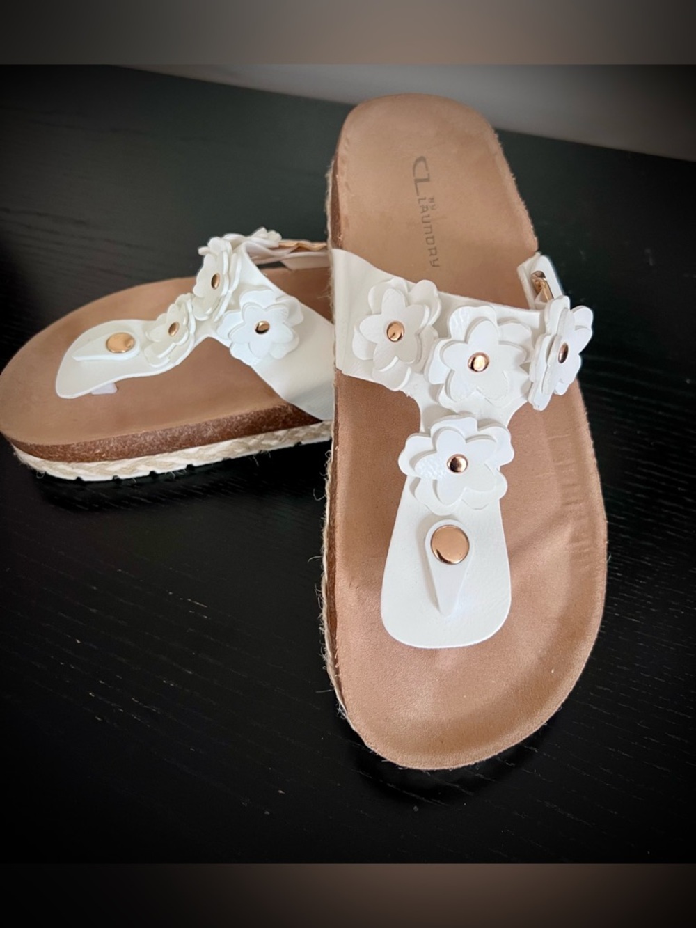 EUC White Floral Toe-Post Sandals